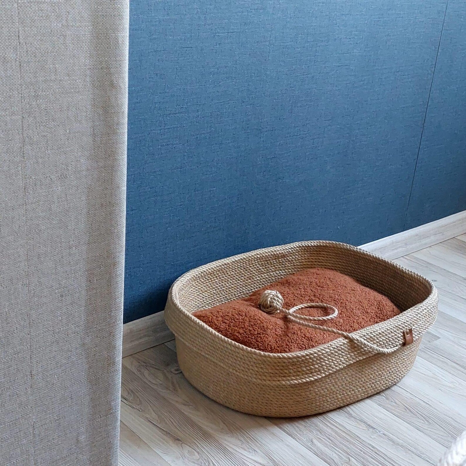 FluffyLoft™ Oval Jute Pet Bed - Handmade Natural Fiber Cat & Small Dog Basket with Play Ball
